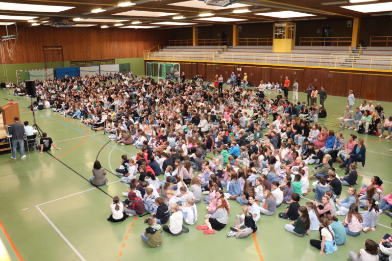 „Macht mit!“ – Schulstart unter neuem Schulleiter